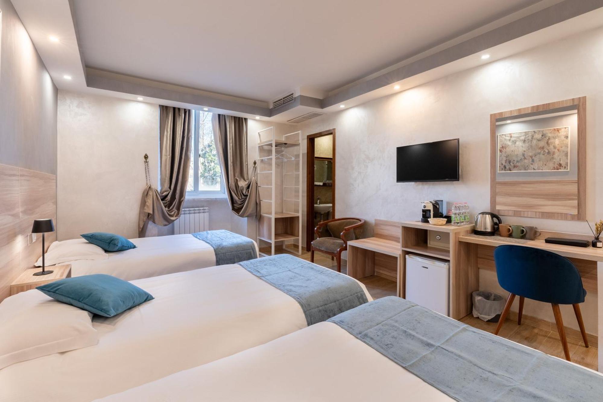 Leone D'Oro Guesthouse - Close To Piazza Vittorio Rome Buitenkant foto